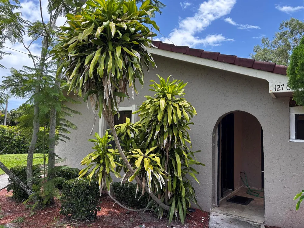 12761 Westhampton Circle Wellington, FL 33414