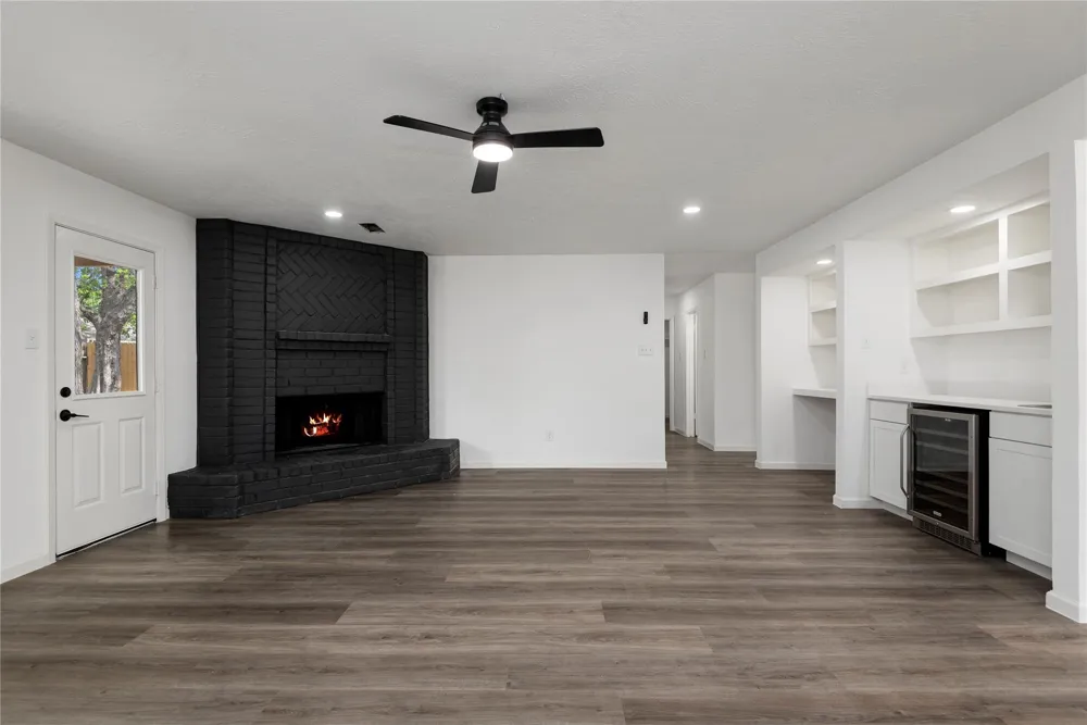 3230 Hombly Road Houston, TX 77066