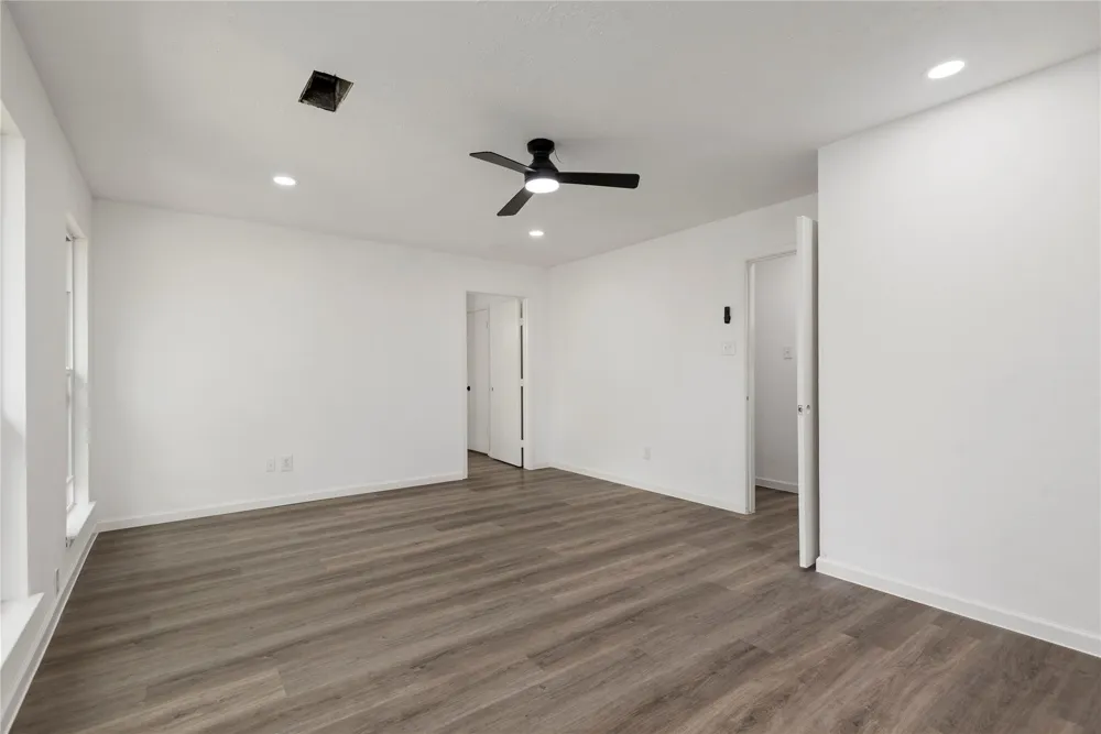 3230 Hombly Road Houston, TX 77066