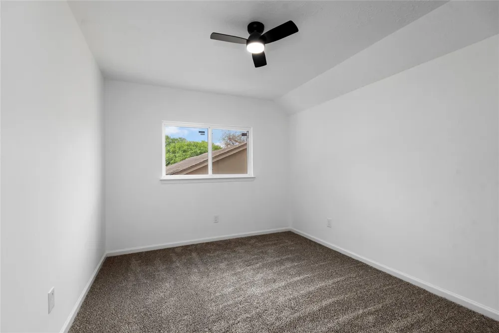 3230 Hombly Road Houston, TX 77066
