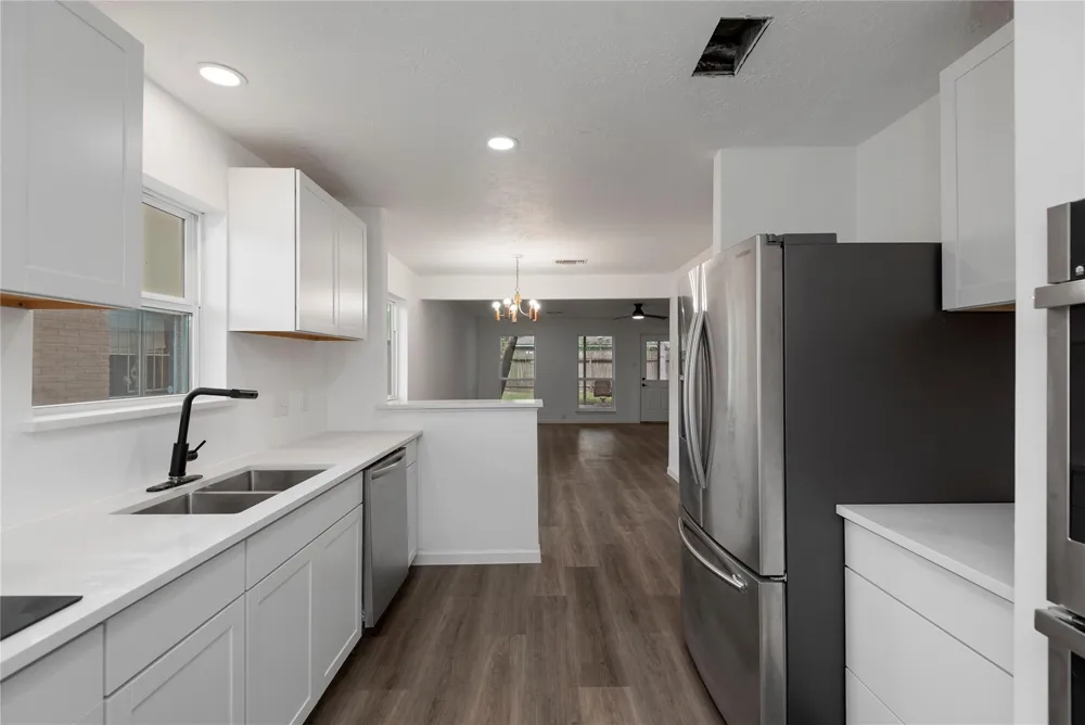 3230 Hombly Road Houston, TX 77066
