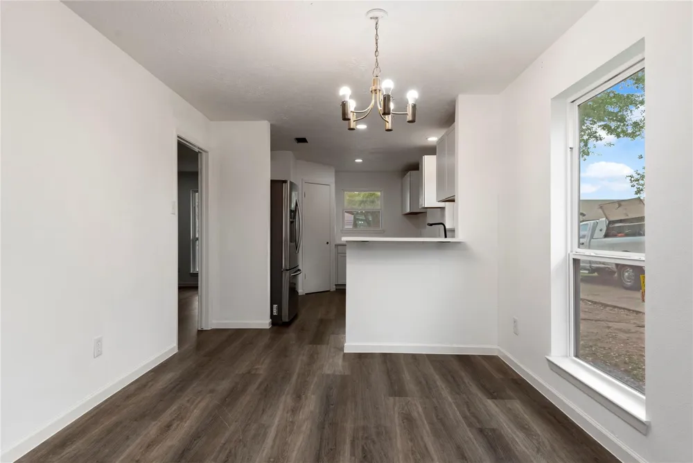 3230 Hombly Road Houston, TX 77066
