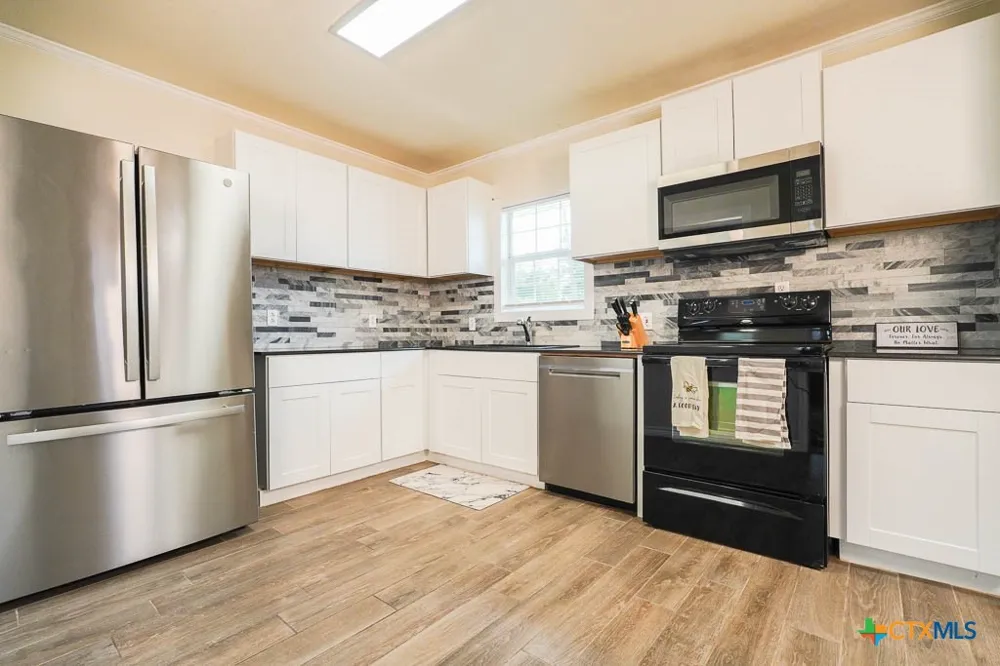 913 Hander Lane Belton, TX 76513