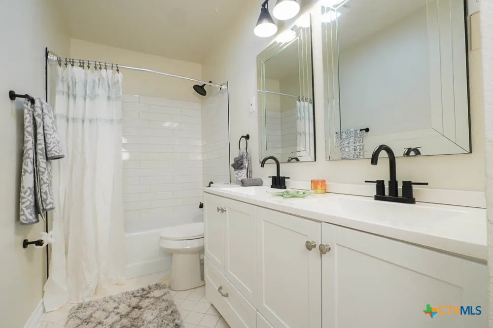 913 Hander Lane Belton, TX 76513