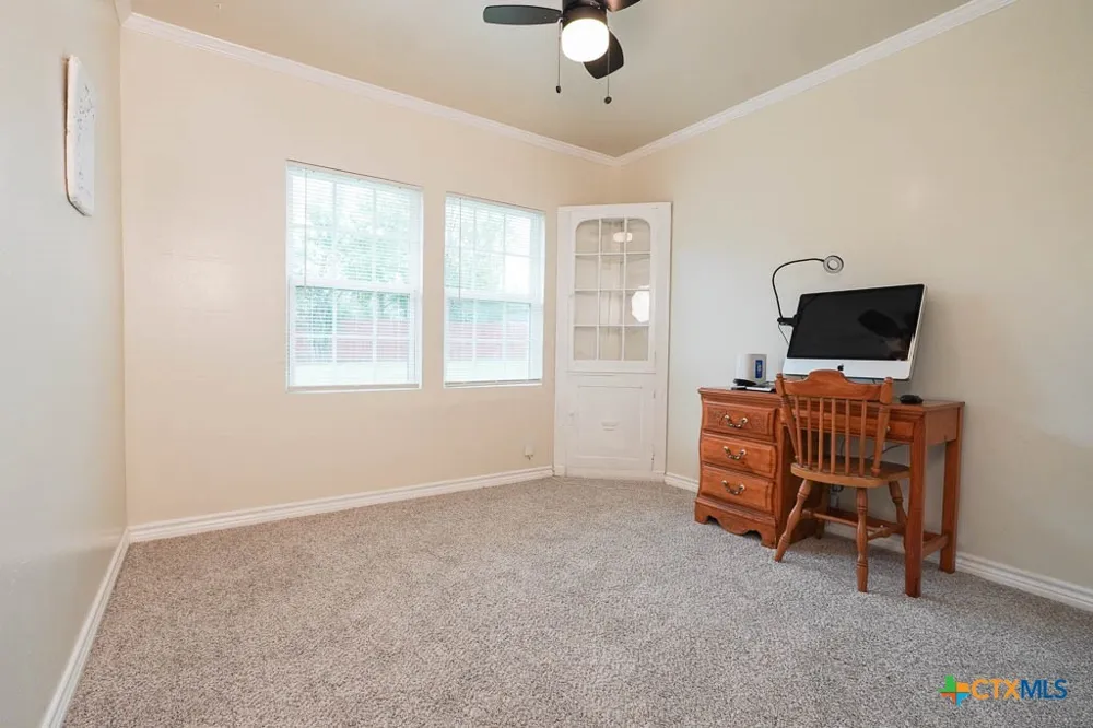 913 Hander Lane Belton, TX 76513