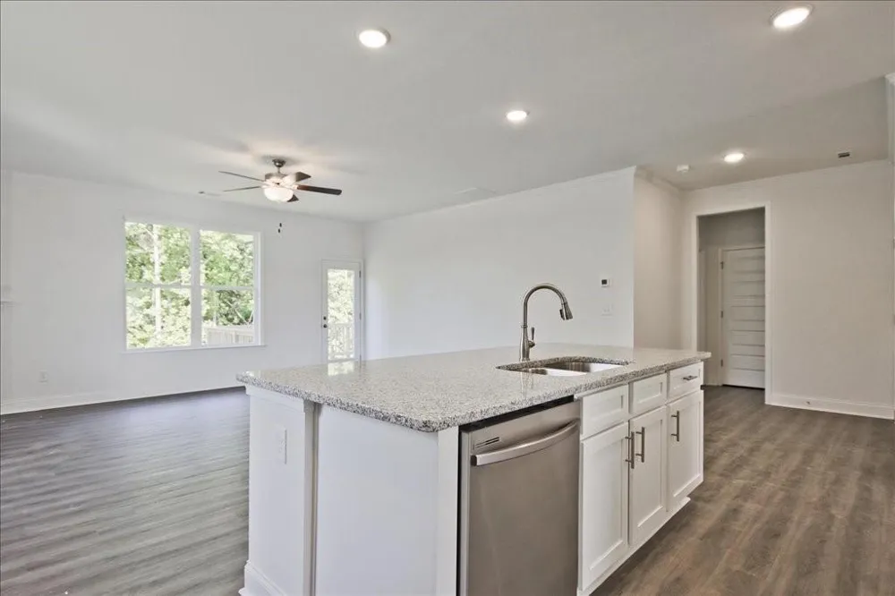 5956 Spring Way Stonecrest, GA 30038