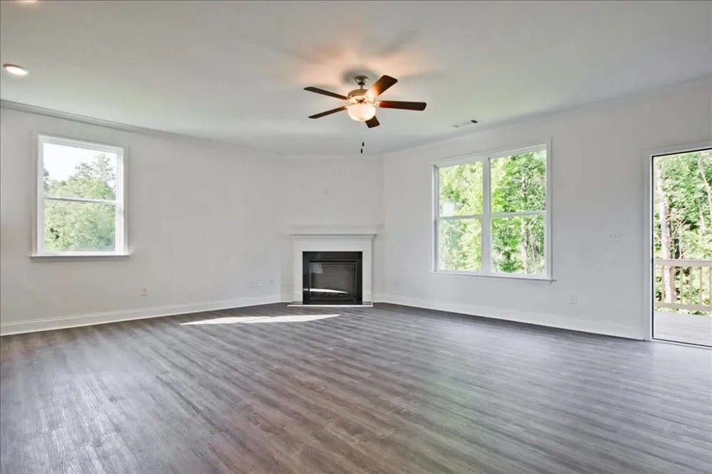 5956 Spring Way Stonecrest, GA 30038