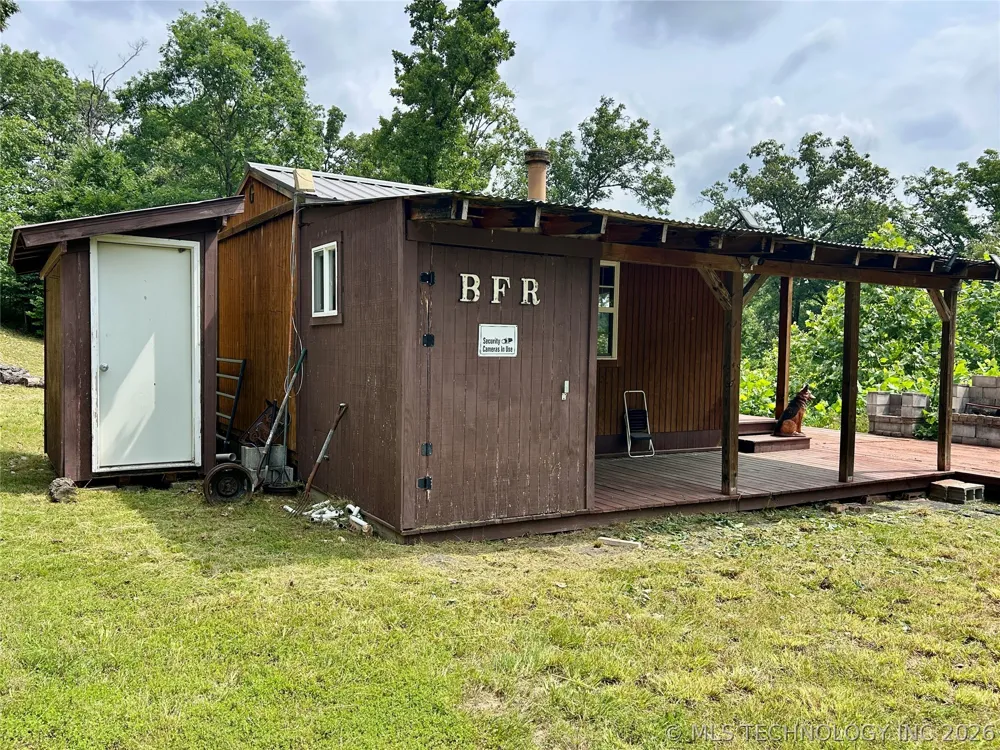 463501 E 820 ROAD Stilwell, OK 74960