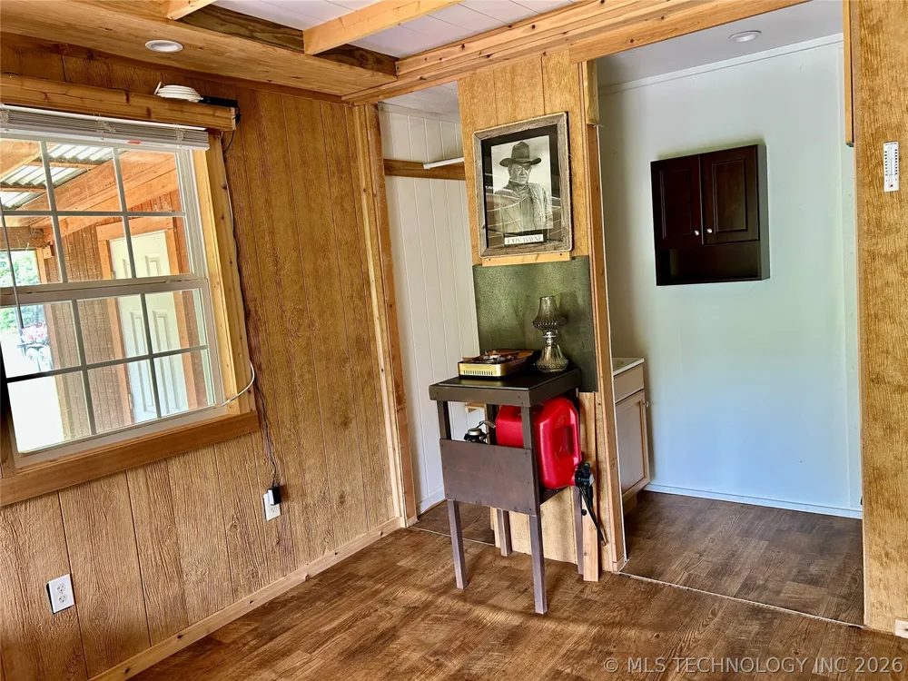 463501 E 820 ROAD Stilwell, OK 74960