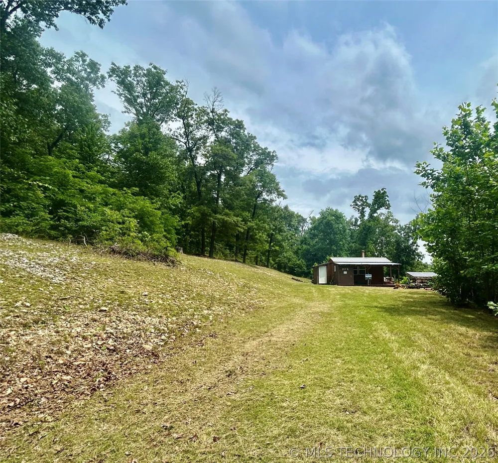463501 E 820 ROAD Stilwell, OK 74960