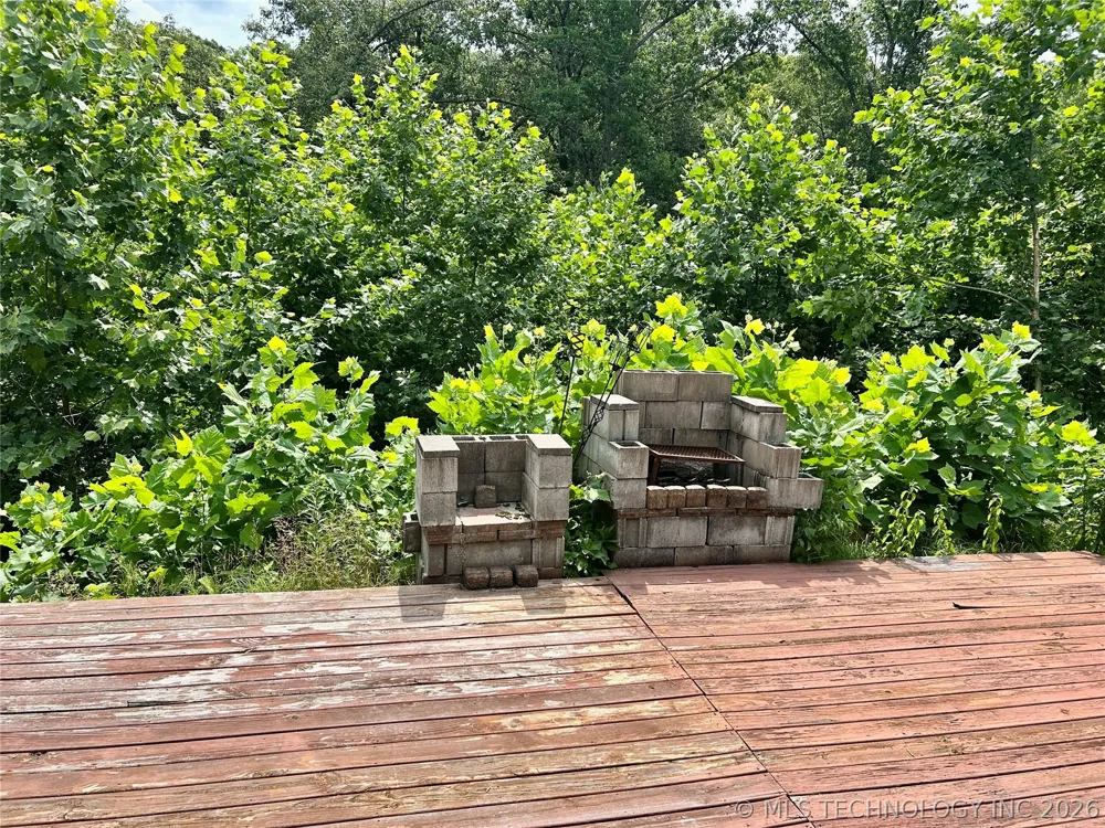 463501 E 820 ROAD Stilwell, OK 74960