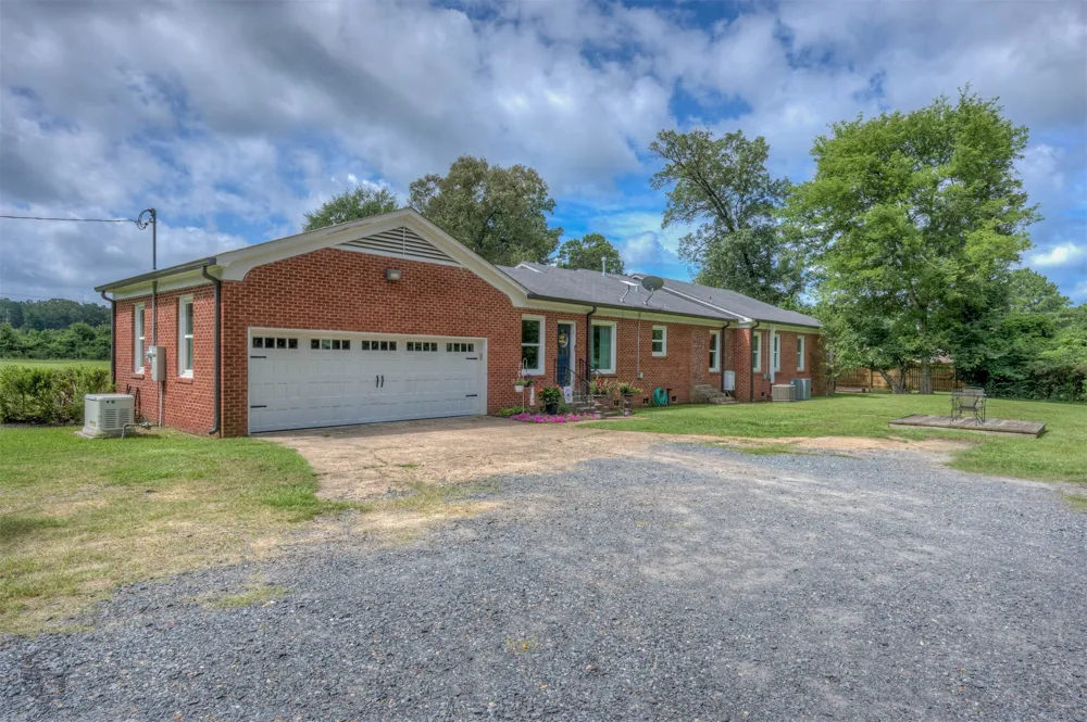 3065 Highway 155 Coushatta, LA 71019