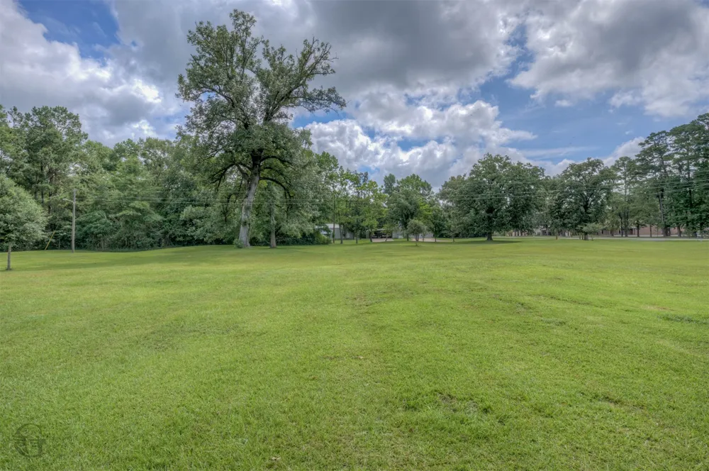 3065 Highway 155 Coushatta, LA 71019