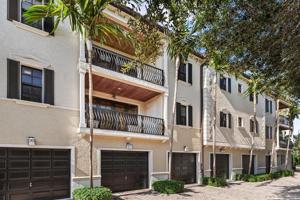 110 Gleason Street #203 Delray Beach, FL 33483