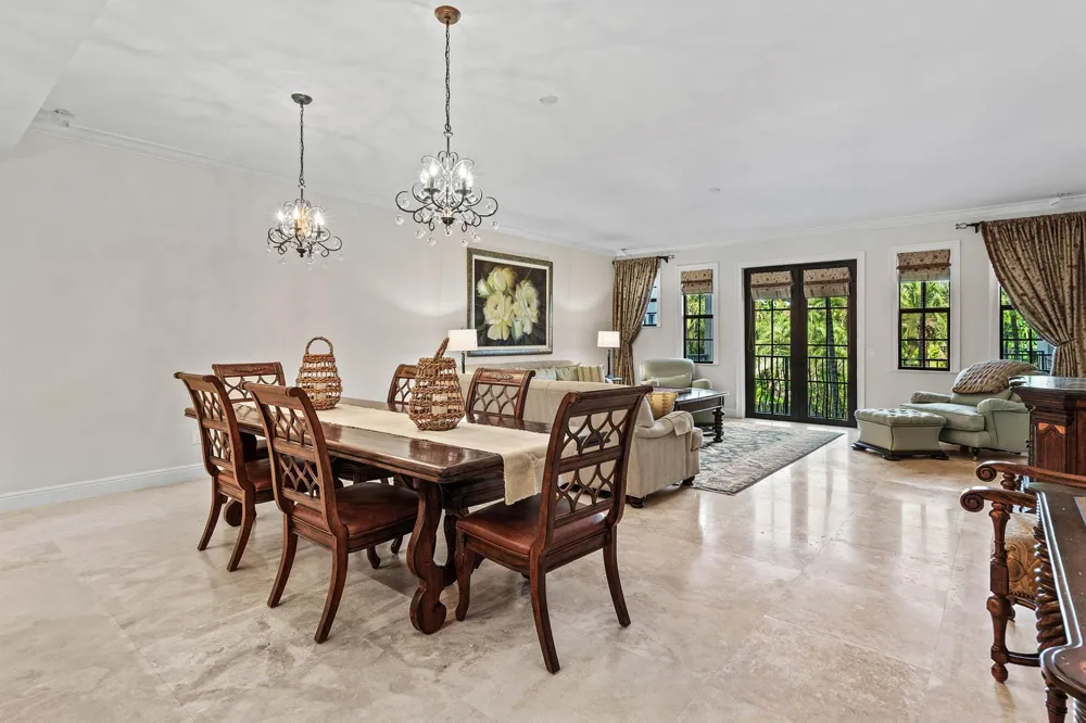 110 Gleason Street #203 Delray Beach, FL 33483