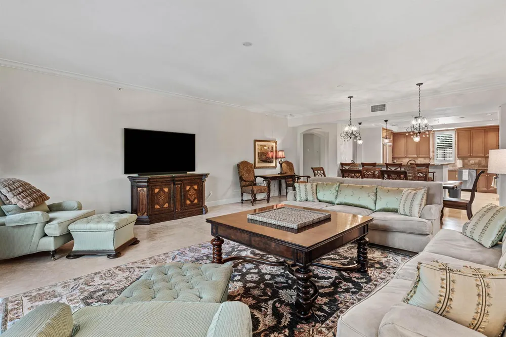 110 Gleason Street #203 Delray Beach, FL 33483