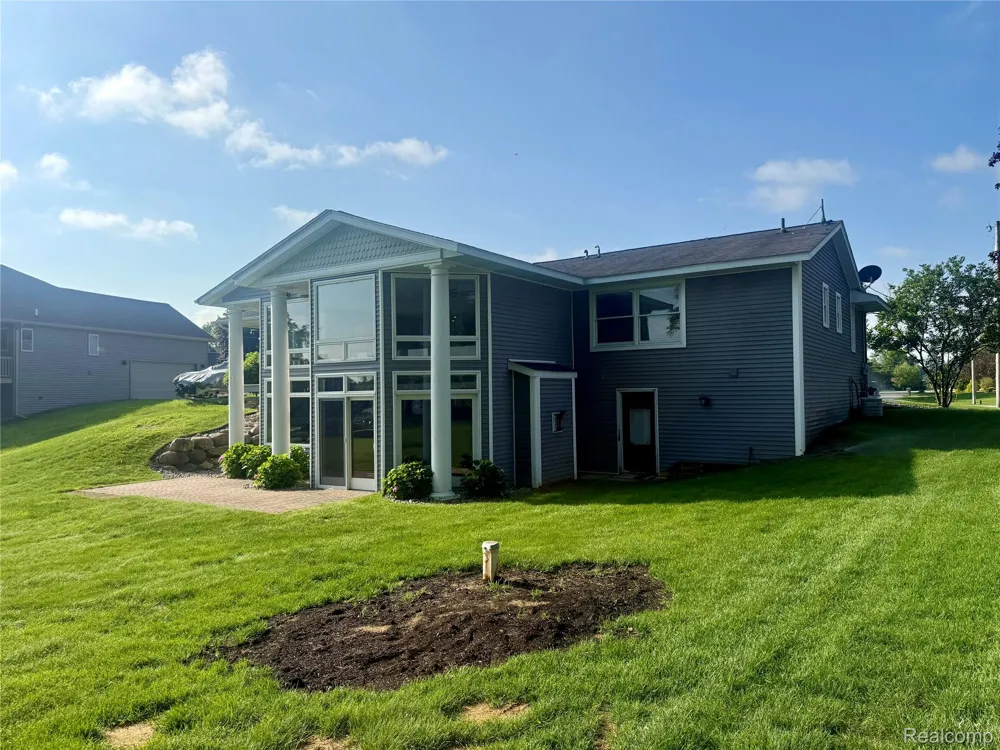 3780 Lake Lapeer Drive Elba Township, MI 48455