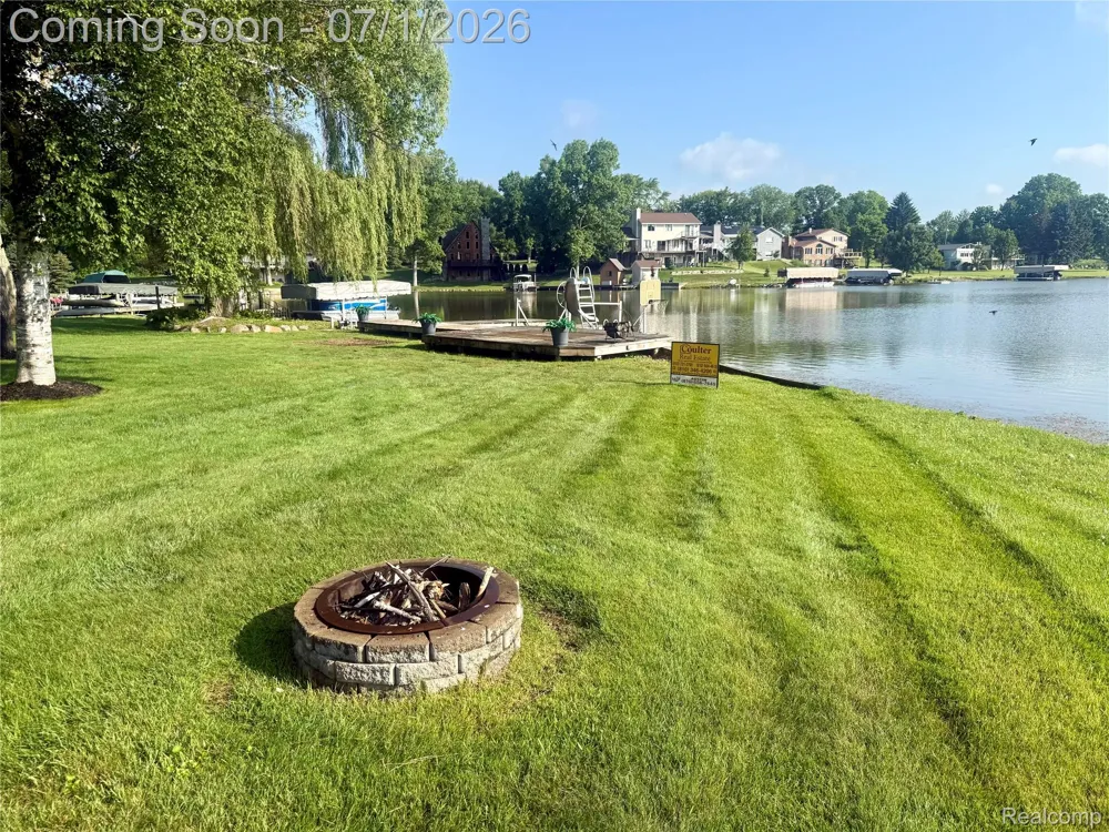 3780 Lake Lapeer Drive Elba Township, MI 48455