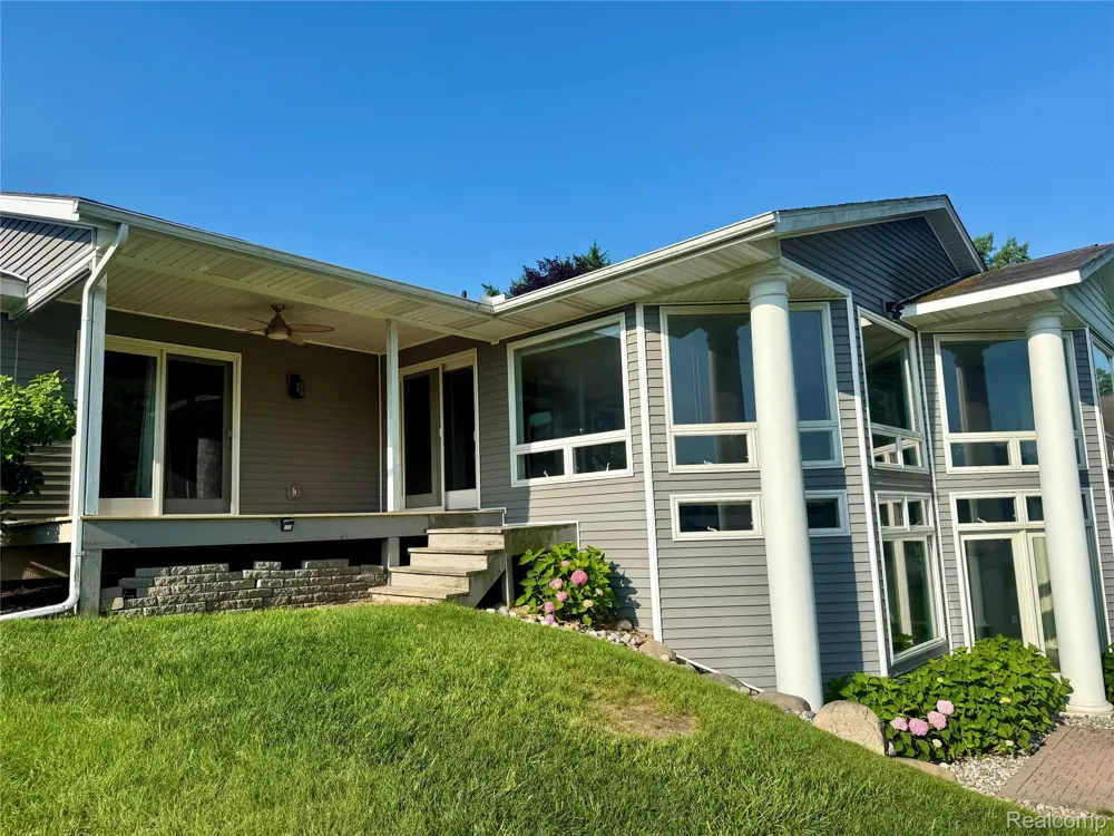 3780 Lake Lapeer Drive Elba Township, MI 48455