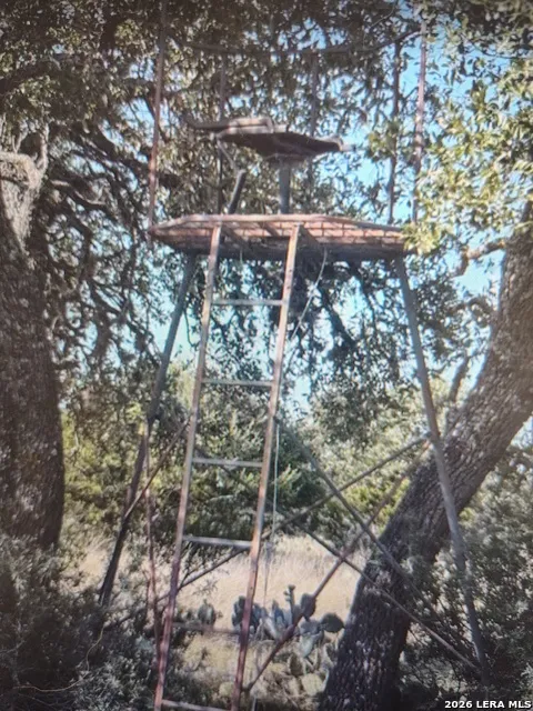 988 S D 71600 Rocksprings, TX 78880