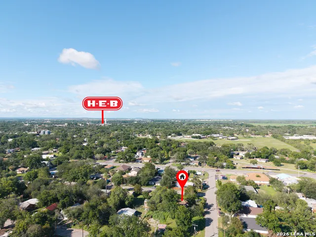 704 CARGILE ST Uvalde, TX 78801
