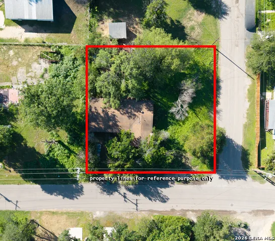 704 CARGILE ST Uvalde, TX 78801