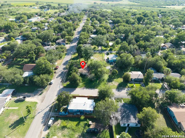 704 CARGILE ST Uvalde, TX 78801