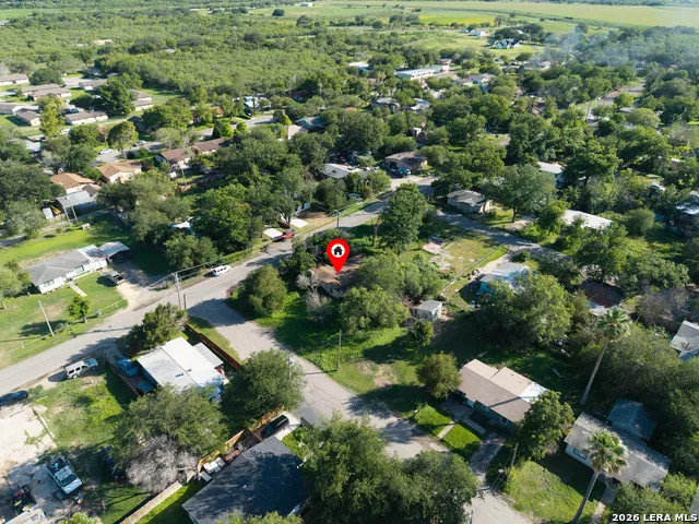 704 CARGILE ST Uvalde, TX 78801