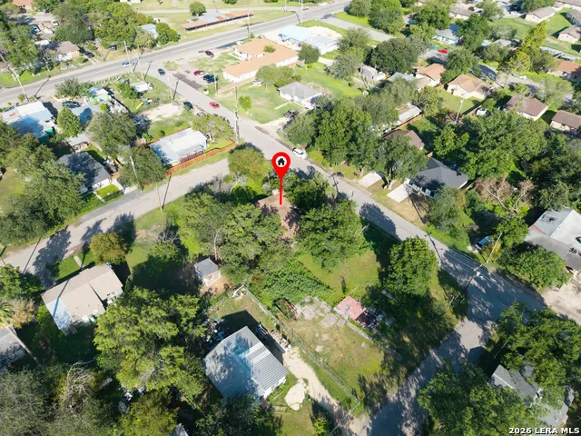704 CARGILE ST Uvalde, TX 78801