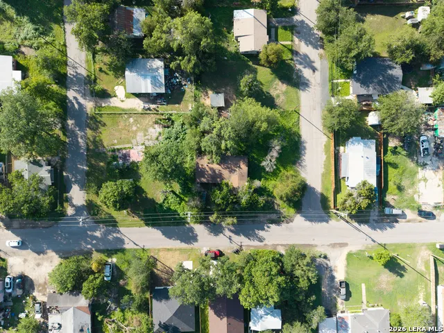 704 CARGILE ST Uvalde, TX 78801