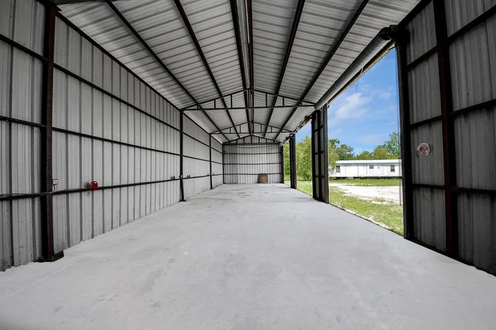 5793 Pearson Road Santa Fe, TX 77517