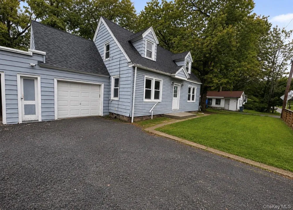 6221 State Route 42 Woodbourne, NY 12788