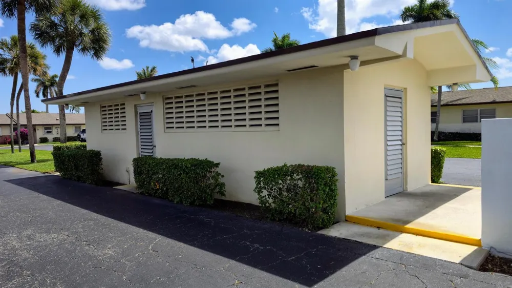 2800 Ashley Drive E #B West Palm Beach, FL 33415