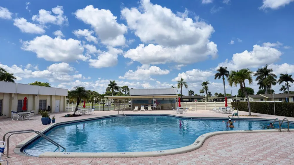 2800 Ashley Drive E #B West Palm Beach, FL 33415