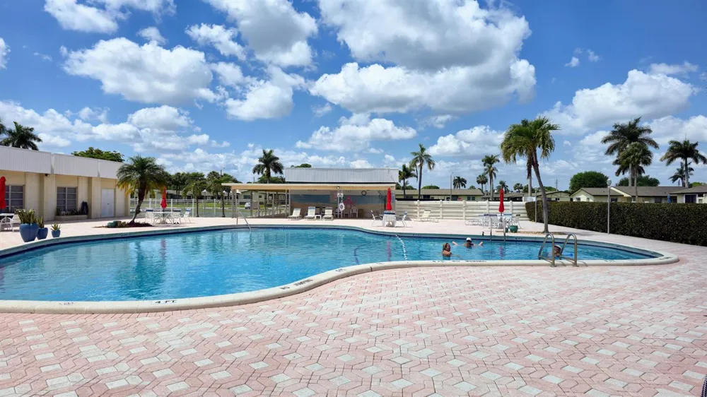 2800 Ashley Drive E #B West Palm Beach, FL 33415