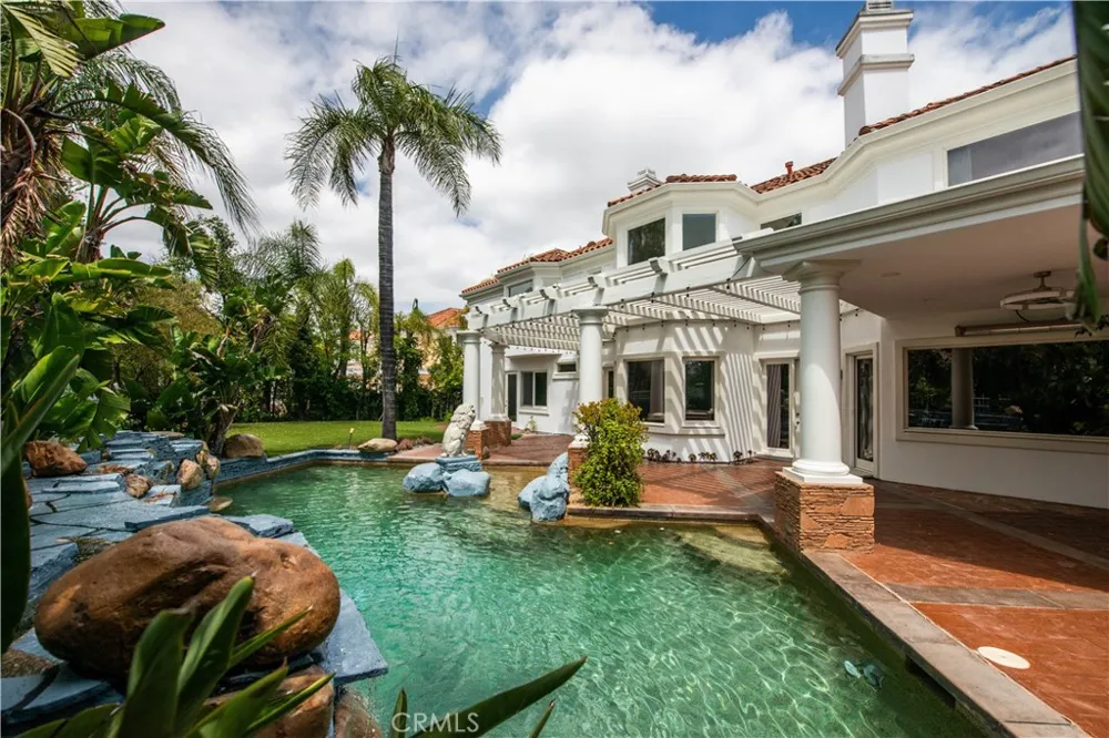 5607 Manley Court Calabasas, CA 91302