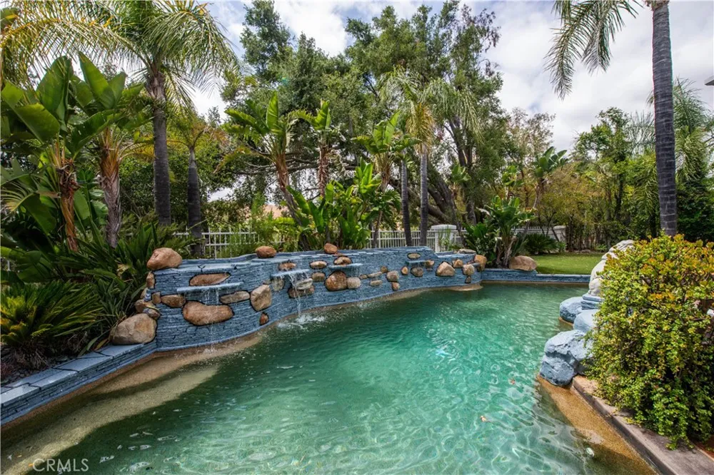 5607 Manley Court Calabasas, CA 91302