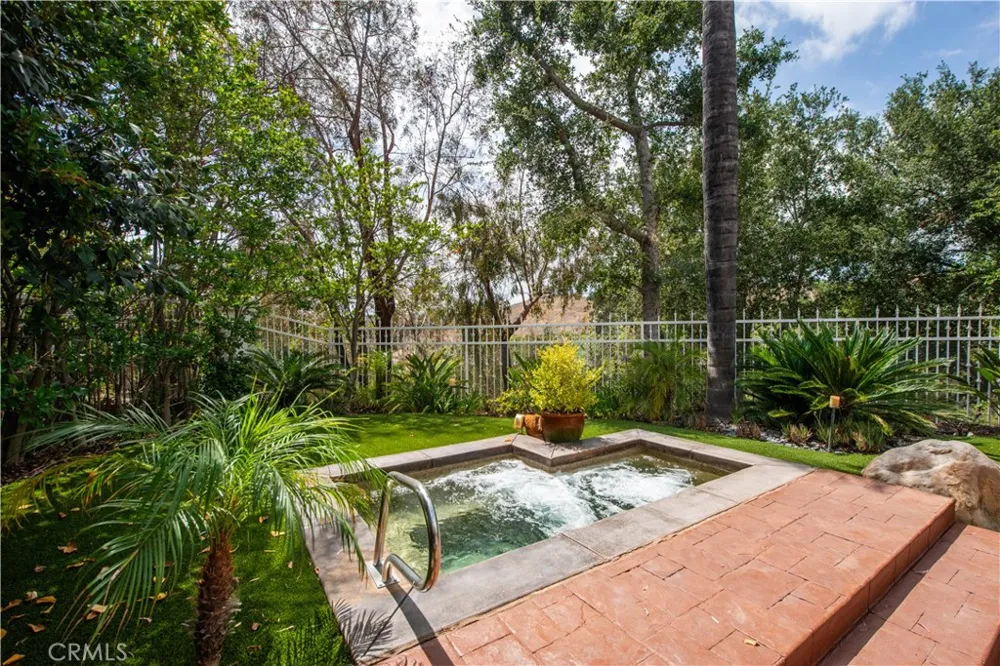 5607 Manley Court Calabasas, CA 91302