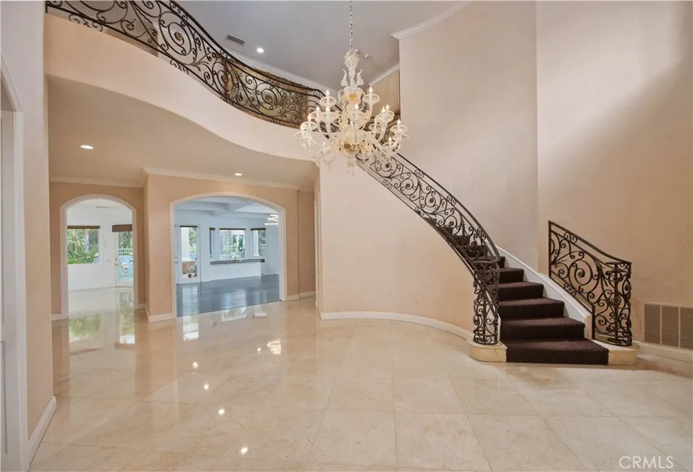 5607 Manley Court Calabasas, CA 91302