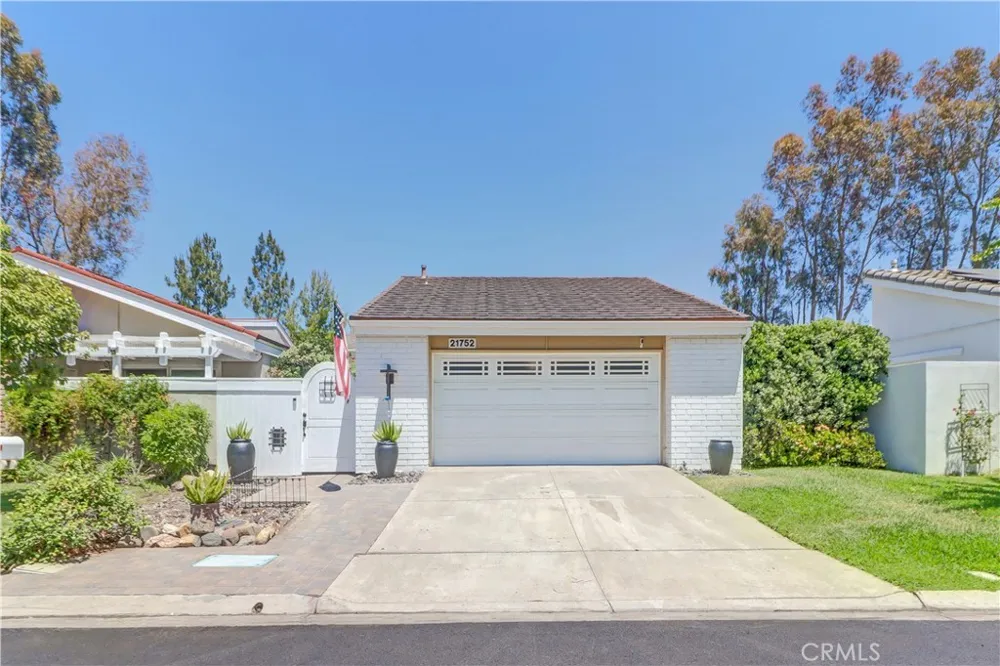 21752 Northwood Lane Lake Forest, CA 92630