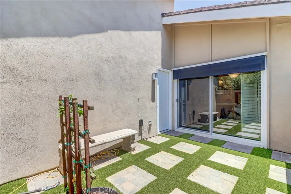 21752 Northwood Lane Lake Forest, CA 92630