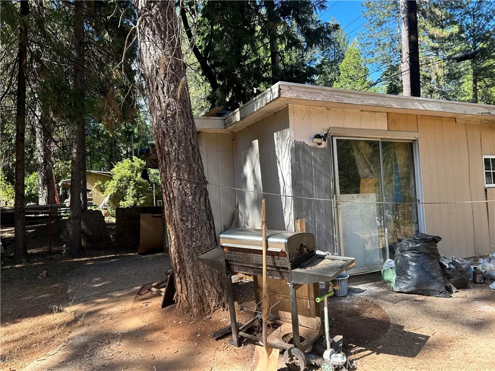14856 Upland Magalia, CA 95954