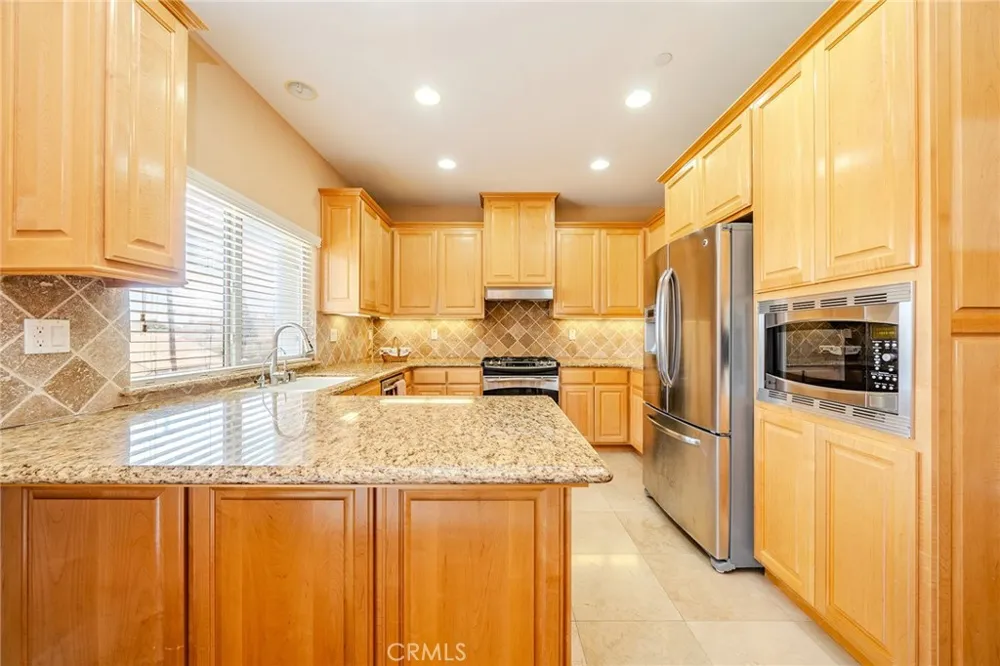 2702 Gates Avenue #A Redondo Beach, CA 90278