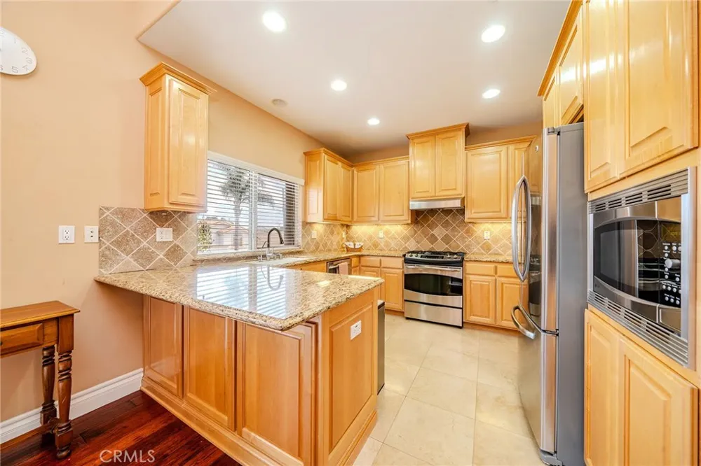 2702 Gates Avenue #A Redondo Beach, CA 90278