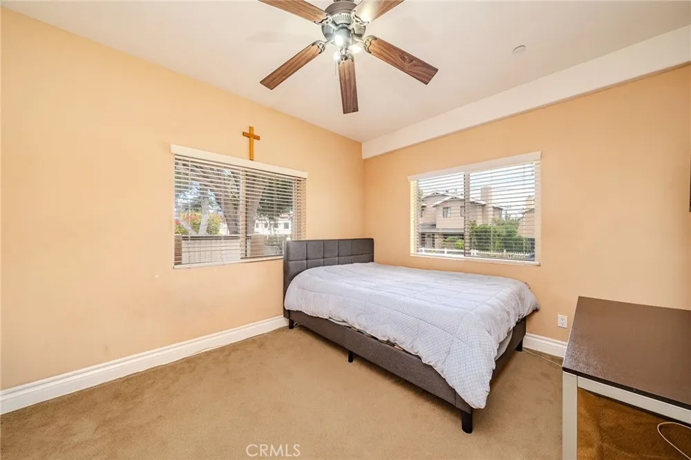 2702 Gates Avenue #A Redondo Beach, CA 90278