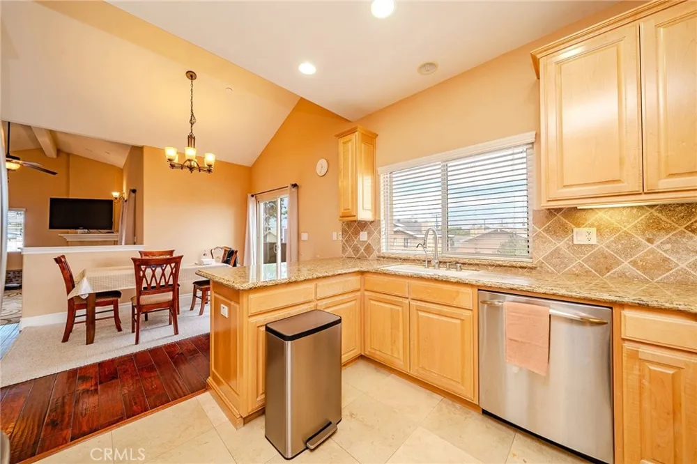 2702 Gates Avenue #A Redondo Beach, CA 90278