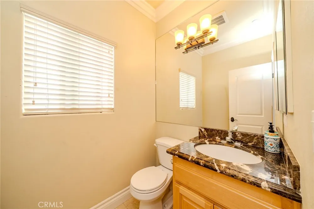 2702 Gates Avenue #A Redondo Beach, CA 90278