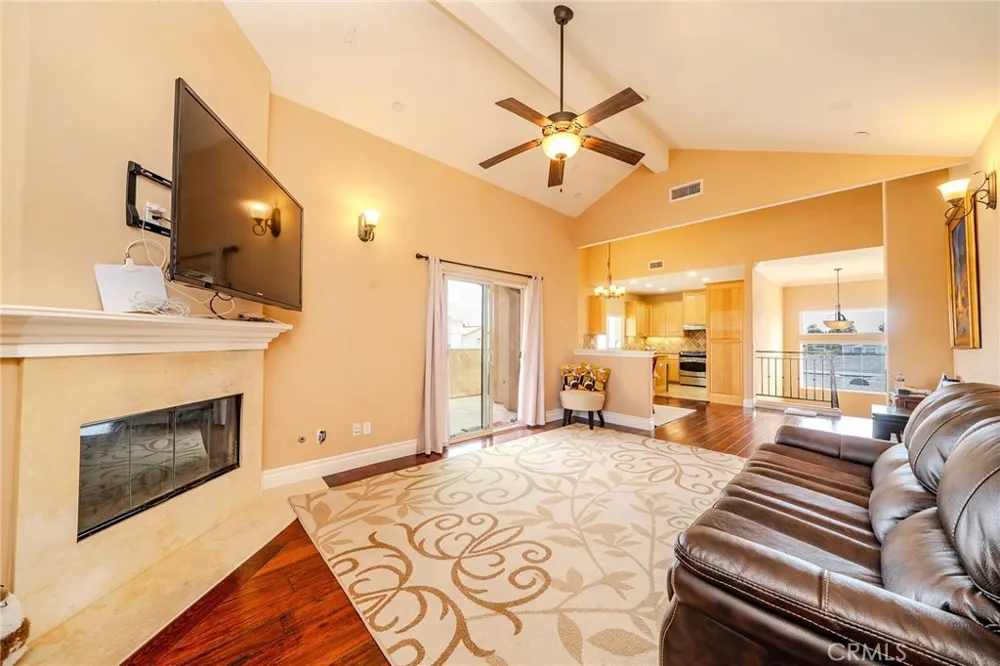 2702 Gates Avenue #A Redondo Beach, CA 90278