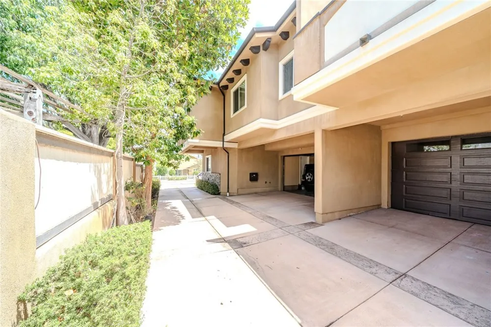 2702 Gates Avenue #A Redondo Beach, CA 90278