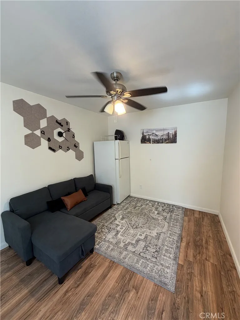 10642 Nettleton #1/2 Sun Valley, CA 91352